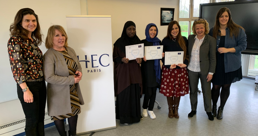 Remise des certificats HEC Stand Up en présence de Sylvine Thomassin,maire de Bondy; Fatine Ahmadouchi, élue en charge de la Communication et de la promotion du Territoire; Rbia NaharHamidi, élue en charge de l'Education Populaire