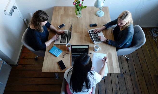 smartphone meeting - cover