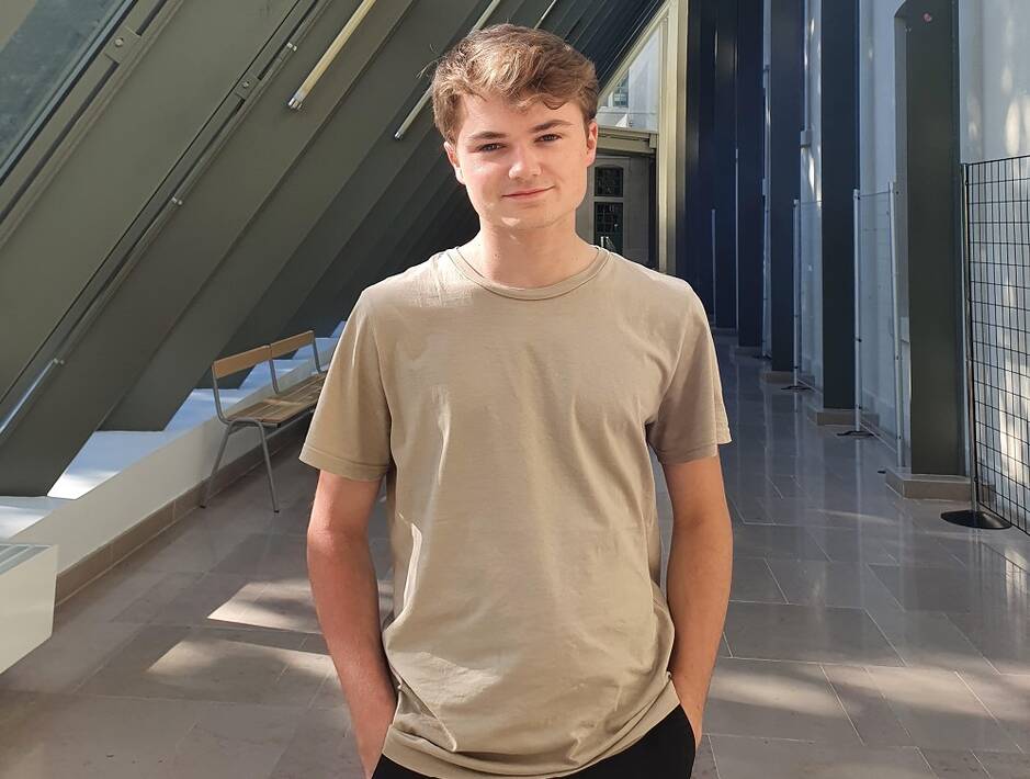 picture of a young man named Lucas Lamour, participant of the programme PACE égalité des chances (equal opportunities) at HEC Paris